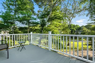 100 Manor Ln, Riverhead, NY 11901 - Photo 24