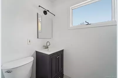 29 Green Avenue, Valley Cottage, NY 10989 - Photo 36