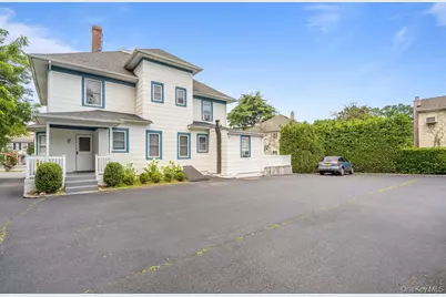 33 Landing Rd, Glen Cove, NY 11542 - Photo 8