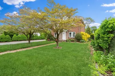 1030 Glen Cove Avenue, Glen Head, NY 11545 - Photo 20