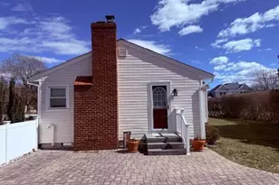 16 Magee Dr, Southampton, NY 11968 - Photo 4