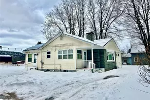 22 Canal Dr, Godeffroy, NY 12729 - Photo 2