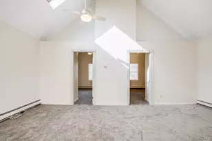 75 Maxwell Ave, Oyster Bay, NY 11771 - Photo 8