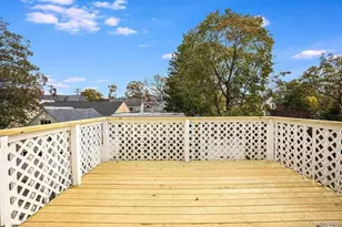 75 Maxwell Ave, Oyster Bay, NY 11771 - Photo 14