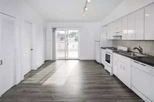 75 Maxwell Ave, Oyster Bay, NY 11771 - Photo 4