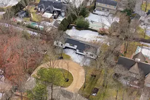 10 Tramposh Ln, Hampton Bays, NY 11946 - Photo 2