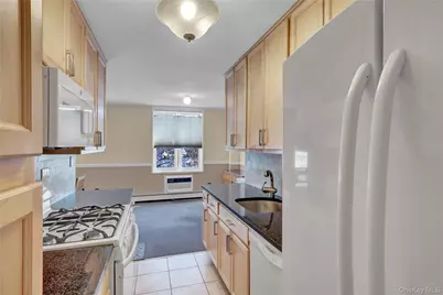 54-44 Little Neck Parkway #4S, Little Neck, NY 11362 - Photo 22