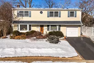 2621 Elderberry Rd, North Bellmore, NY 11710 - Photo 2