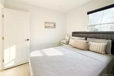 121 Ponquogue Avenue, Hampton Bays, NY 11946 - Photo 14