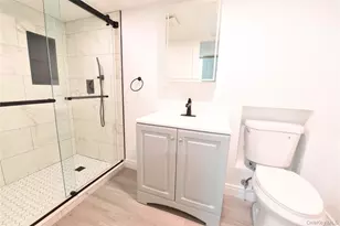 144-13 Lux Rd, Jamaica, NY 11435 - Photo 28
