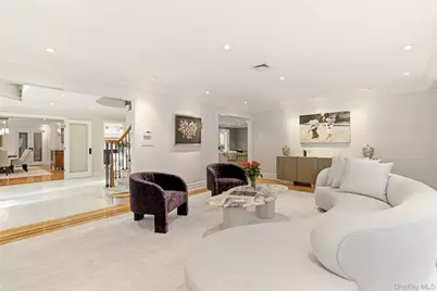 8 Brookville Lane S, Brookville, NY 11545 - Photo 10