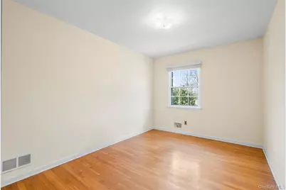 506 Oakwood Road, Mamaroneck, NY 10543 - Photo 20