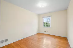 506 Oakwood Rd, Mamaroneck, NY 10543 - Photo 20