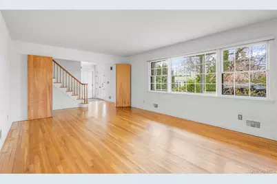 506 Oakwood Road, Mamaroneck, NY 10543 - Photo 4