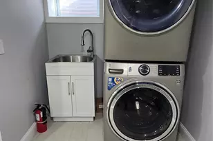 80-06 209th St, Hollis, NY 11427 - Photo 24