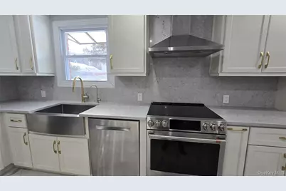 80-06 209th Street, Hollis, NY 11427 - Photo 8