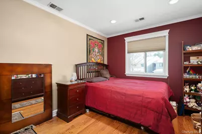 53 Chestnut Lane, Woodbury, NY 11797 - Photo 16