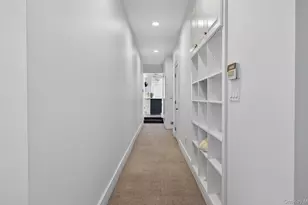 11 Juneau Blvd, Woodbury, NY 11797 - Photo 28