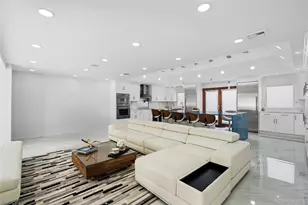 1 Strawberry Ln, Roslyn Heights, NY 11577 - Photo 10