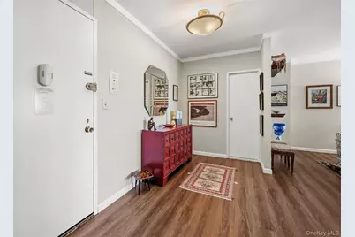 269-10 Grand Central Parkway #19K, Floral Park, NY 11005 - Photo 6