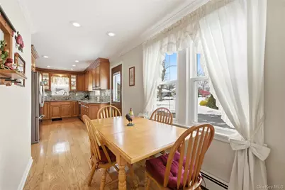 64 Stuart Avenue, Amityville, NY 11701 - Photo 22