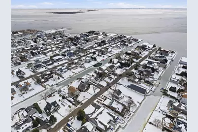 64 Stuart Avenue, Amityville, NY 11701 - Photo 42