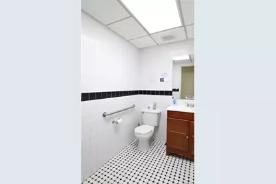 116-14 Myrtle Avenue, Richmond Hill, NY 11418 - Photo 6