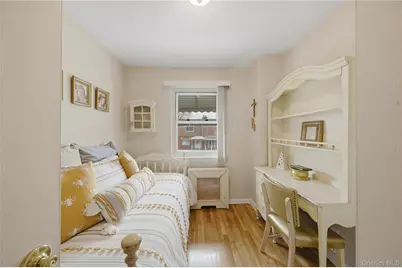 2429 Young Avenue, Bronx, NY 10469 - Photo 16