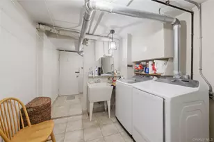 2429 Young Ave, Bronx, NY 10469 - Photo 30