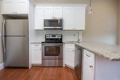 41 - 2A Green Street #2A, Huntington, NY 11743 - Photo 4