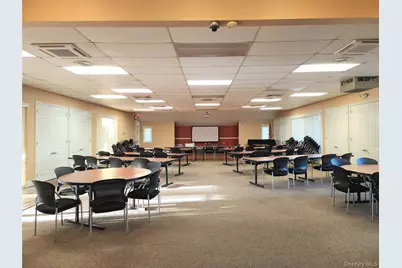 525 Riverleigh Ave #C7, Riverhead, NY 11901 - Photo 14