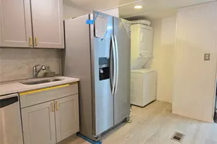 525 Riverleigh Ave, Riverhead, NY 11901 - Photo 6