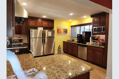 525 Riverleigh Ave #C7, Riverhead, NY 11901 - Photo 16