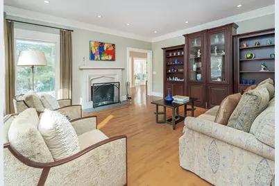 18 Harriman Drive, Port Washington, NY 11050 - Photo 6