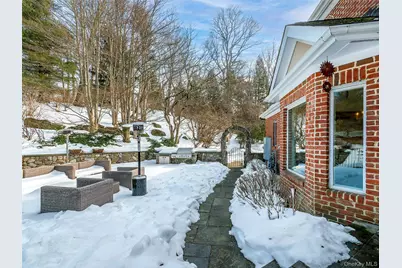 18 Harriman Drive, Port Washington, NY 11050 - Photo 38