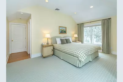 18 Harriman Drive, Port Washington, NY 11050 - Photo 26