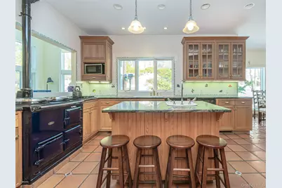 18 Harriman Drive, Port Washington, NY 11050 - Photo 14