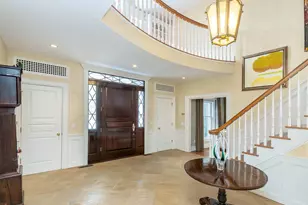 18 Harriman Dr, Port Washington, NY 11050 - Photo 4