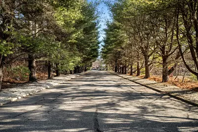 36 Blue Point Road E, Holtsville, NY 11742 - Photo 14