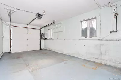 30 Bridle Road, Spring Valley, NY 10977 - Photo 32