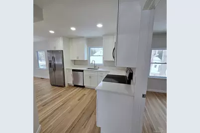 37 Gould Road, Centereach, NY 11720 - Photo 4