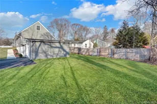 37 Gould Rd, Centereach, NY 11720 - Photo 6