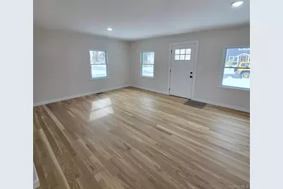 37 Gould Road, Centereach, NY 11720 - Photo 10