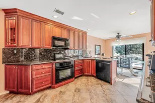 105 Northgate Cir, Melville, NY 11747 - Photo 14