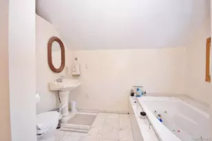 487 Black Meadow Rd, Chester, NY 10918 - Photo 12