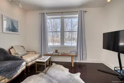 13595 Soundview Avenue, Southold, NY 11971 - Photo 6