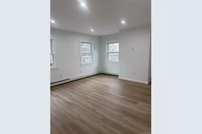21 Continental Place #B, Glen Cove, NY 11542 - Photo 6