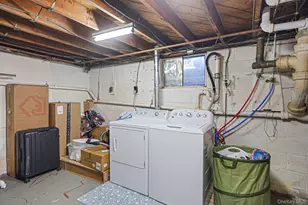 53 Canterbury Ln, North Babylon, NY 11703 - Photo 26