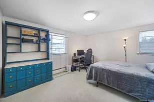 53 Canterbury Ln, North Babylon, NY 11703 - Photo 14