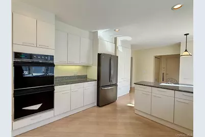 7 Cobblefield Lane, White Plains, NY 10605 - Photo 14